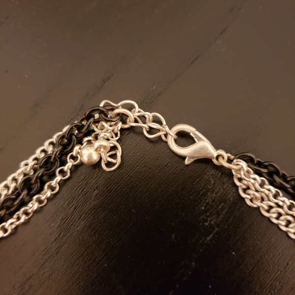 Che Che mixed metals matching necklace and earrings - Picture 4 of 4